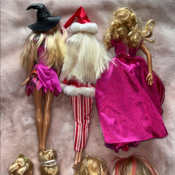 Assorted Barbies - Picture 5 of 6